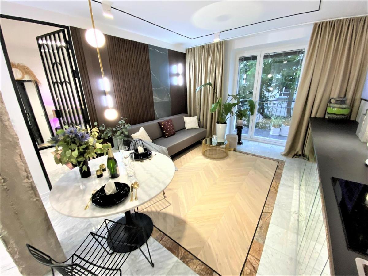 Design+Luxus Apartment Im Zentrum! +Netflix Varsóvia Exterior foto