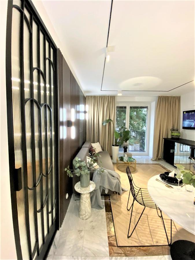 Design+Luxus Apartment Im Zentrum! +Netflix Varsóvia Exterior foto