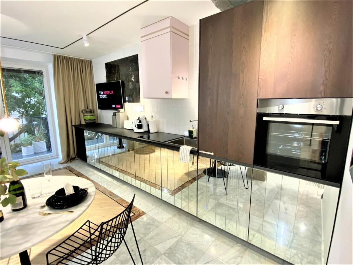 Design+Luxus Apartment Im Zentrum! +Netflix Varsóvia Exterior foto