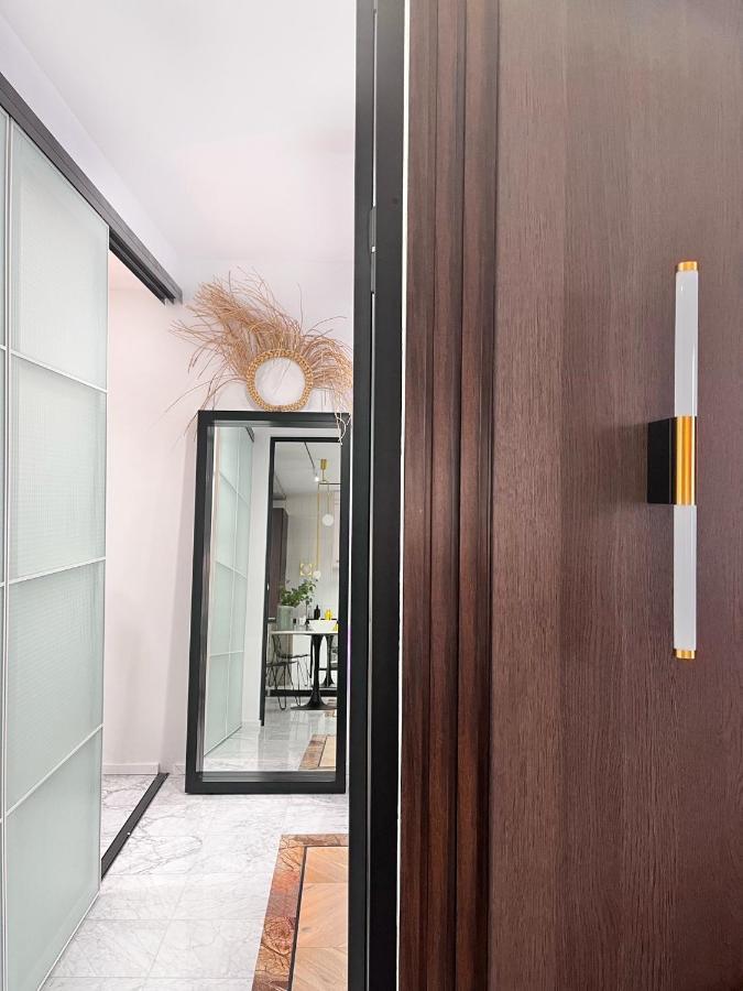 Design+Luxus Apartment Im Zentrum! +Netflix Varsóvia Exterior foto