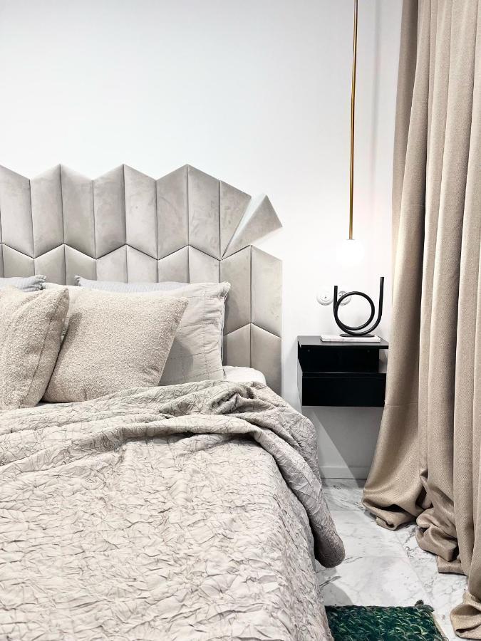 Design+Luxus Apartment Im Zentrum! +Netflix Varsóvia Exterior foto