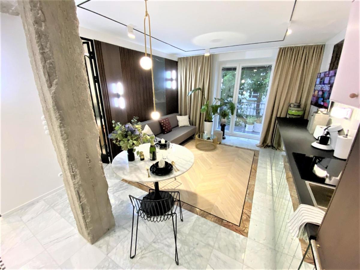 Design+Luxus Apartment Im Zentrum! +Netflix Varsóvia Exterior foto